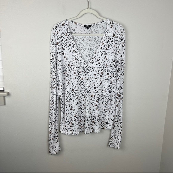 Rails Jourdan White Mocha Leopard Linen Blend Henley Top - Picture 2 of 6